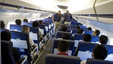 Somalis say they were shackled & beaten on aborted ICE deportation flight