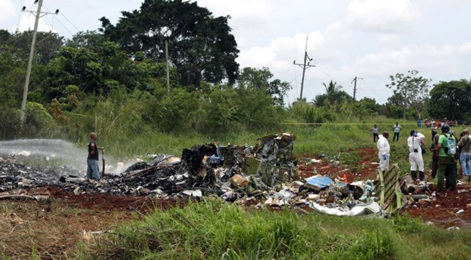Passenger plane crashes in Cuba, killing more than 100 people