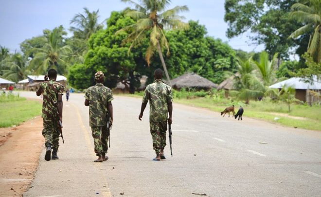 Suspected Al-Shabaab Islamists Behead 10 In Mozambique