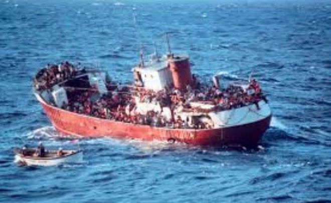 Boat carrying 160 African migrants from Somalia reportedly capsizes off south Yemen