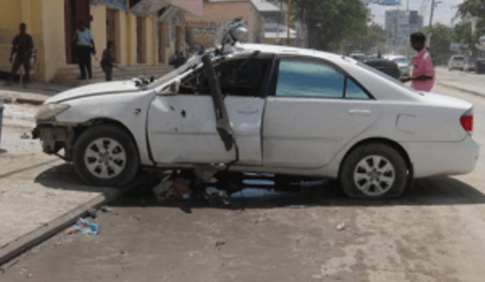 Car Bombing In Mogadishu Kills 1, Wounds At Least 3 People
