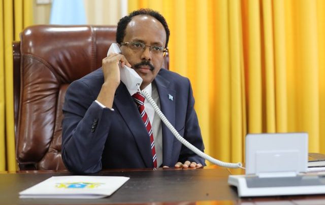 Qatar Amir Holds Phone Conversation With Somalia President